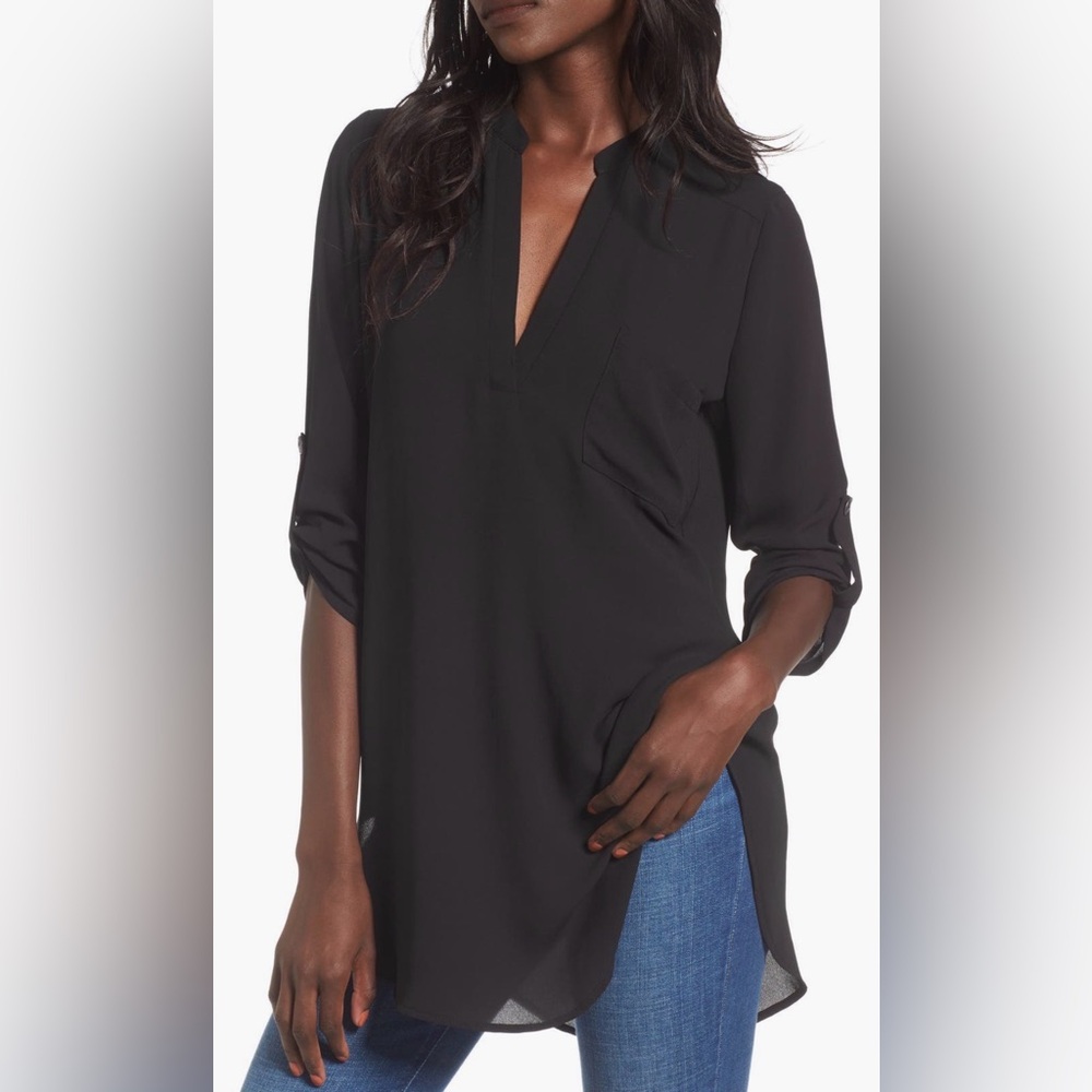 All in Favor Black Roll-Up Sleeve Blouse